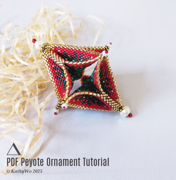 Christmas Ornament, Peyote Beaded Ornament, Christmas Decoration, Peyote POD Ornament, KathyWo